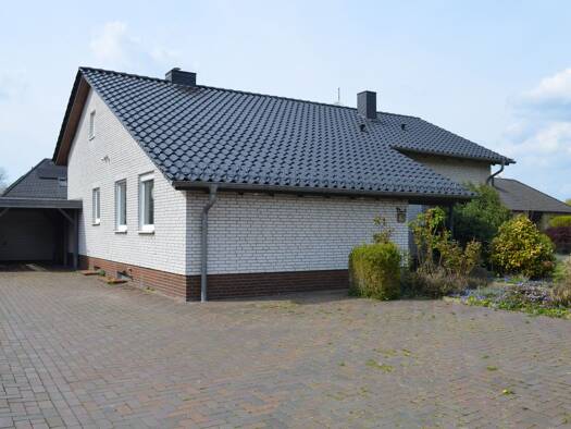 Einfamilienhaus zum Kauf 230.000 € 4 Zimmer 111 m² 806 m² Grundstück frei ab sofort Buchenweg Asendorf Asendorf 27330