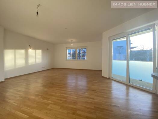 Wohnung zur Miete 698 € 2 Zimmer 75 m² 1. Geschoss frei ab 01.07.2026 Wiener Neustadt 2700