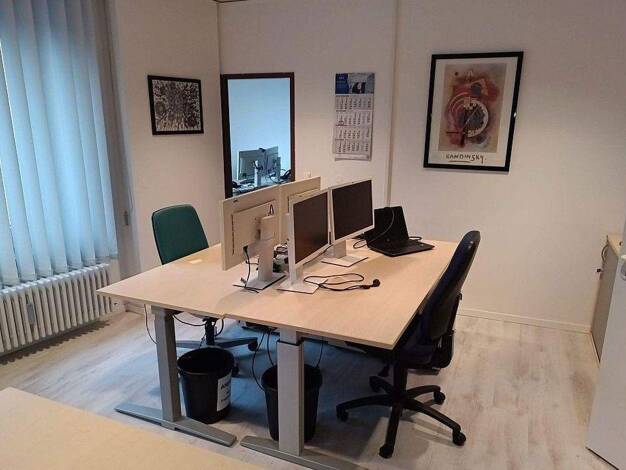 Bürofläche zur Miete provisionsfrei 200 € 15 m² Bürofläche Anton-Günther-Str. 2 Neutraubling 93073