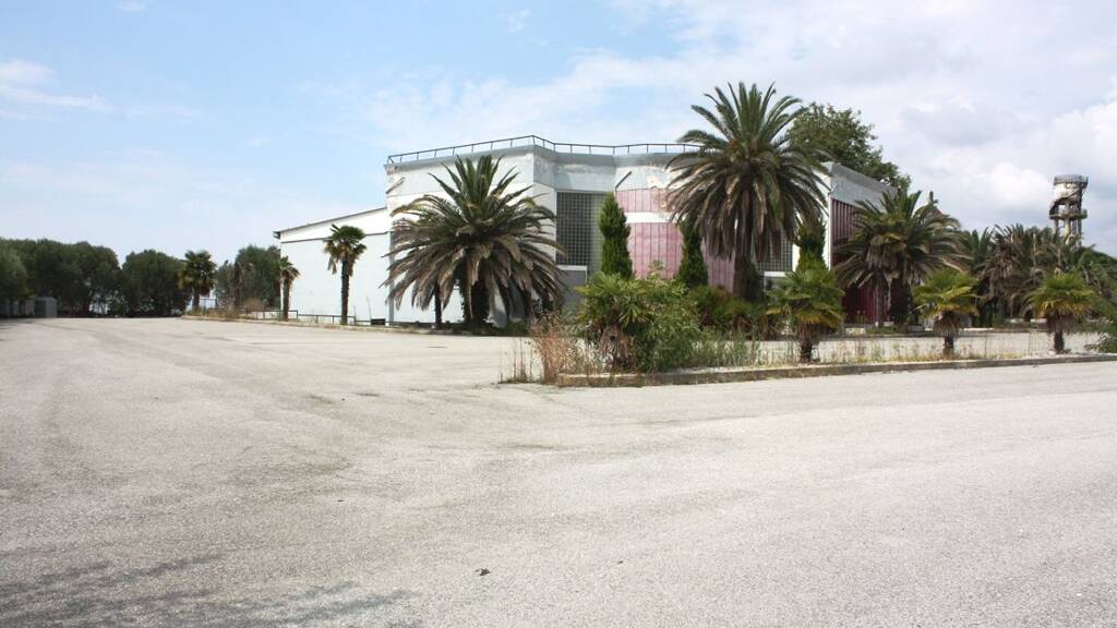 Studio zum Kauf 3.200.000 € 580 m² EG Thessaloniki