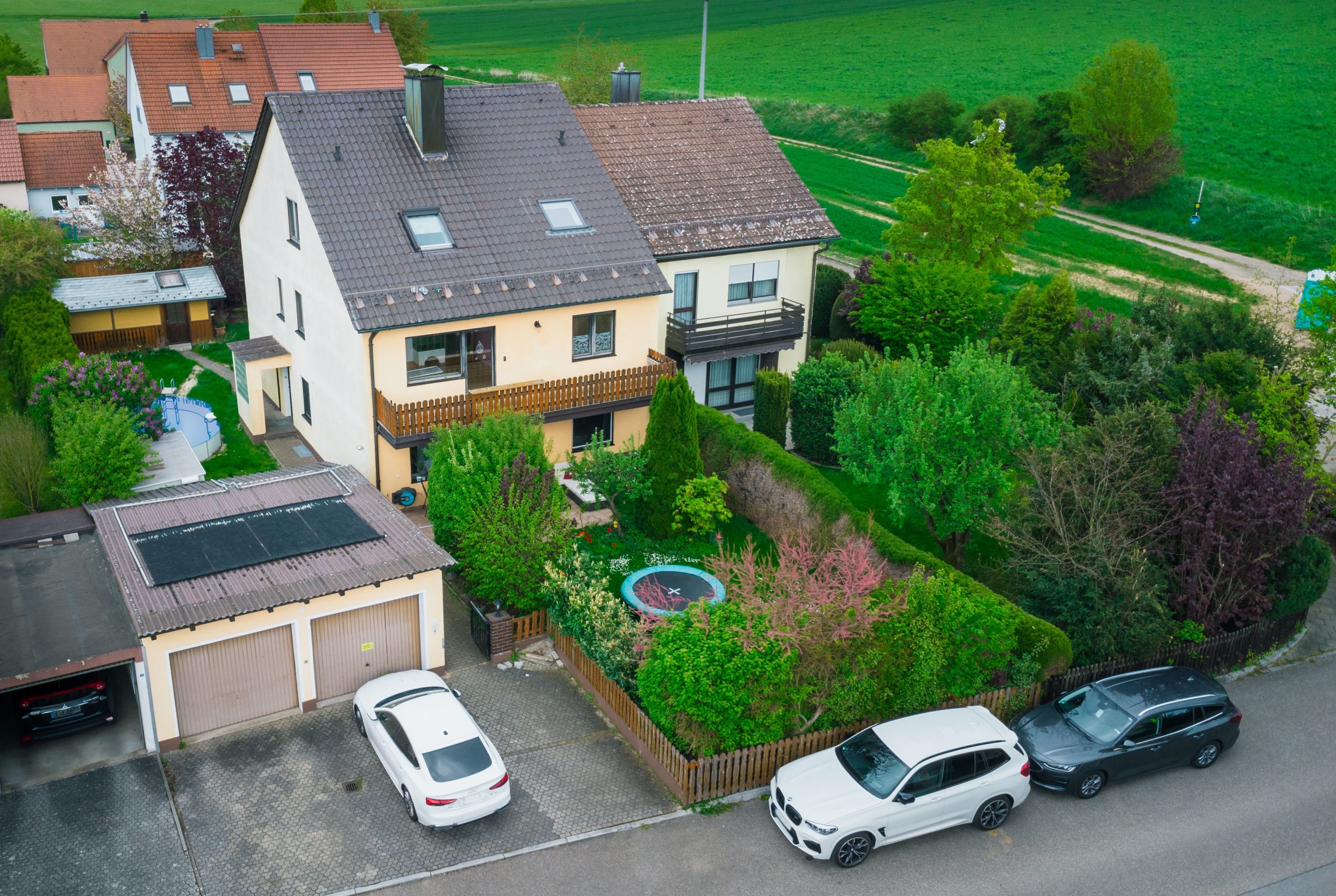 Mehrfamilienhaus zum Kauf 679.000 € 10 Zimmer 244,4 m²<br/>Wohnfläche 601 m²<br/>Grundstück Oppersdorf Lappersdorf 93138