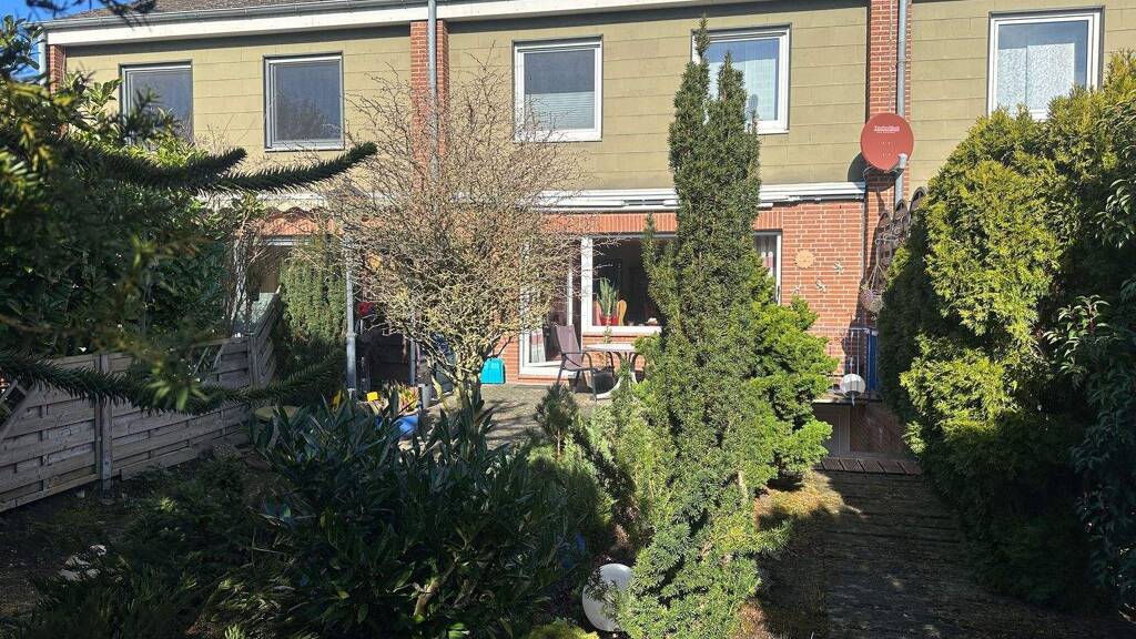 Reihenmittelhaus zum Kauf 365.000 € 5 Zimmer 151 m² 170 m² Grundstück Veltenhof Braunschweig 38112