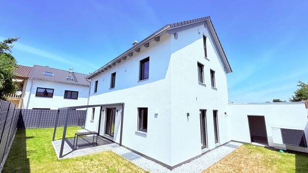 Einfamilienhaus zum Kauf provisionsfrei 799.000 € 6 Zimmer 168,1 m² 326 m² Grundstück Röntgenstraße 10b Töging Töging a.Inn 84513