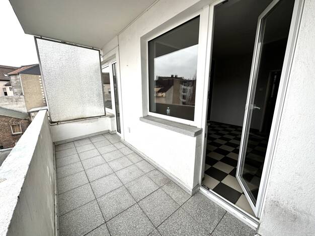 Wohnung zur Miete 871 € 4 Zimmer 130 m² 3. Geschoss frei ab 01.10.2025 Altstadt Gelsenkirchen 45879