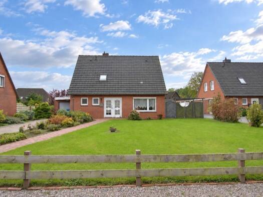 Einfamilienhaus zum Kauf 229.000 € 3,5 Zimmer 109 m² 833 m² Grundstück Lunden 25774