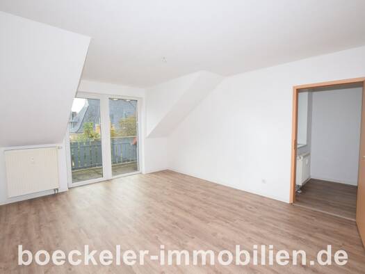 Wohnung zur Miete 380 € 2 Zimmer 46,8 m² 3. Geschoss frei ab 01.08.2026 Naumburg 06618
