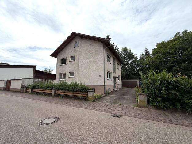Mehrfamilienhaus zum Kauf provisionsfrei 369.000 € 9 Zimmer 204 m² 488 m² Grundstück Untere Mühlstr. 57 Mühlhausen 69242
