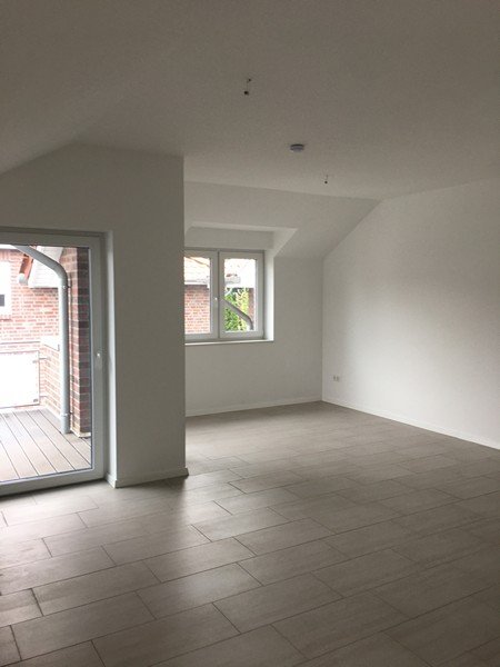 Terrassenwohnung zur Miete 720 € 3 Zimmer 86,7 m²<br/>Wohnfläche EG<br/>Geschoss 01.12.2024<br/>Verfügbarkeit Löninger Str. 11 Essen Essen (Oldenburg) 49632