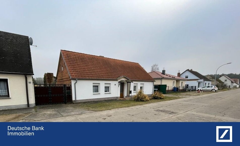 Einfamilienhaus zum Kauf provisionsfrei 115.000 € 2 Zimmer 75 m²<br/>Wohnfläche 5.000 m²<br/>Grundstück Platkow Gusow-Platkow 15306