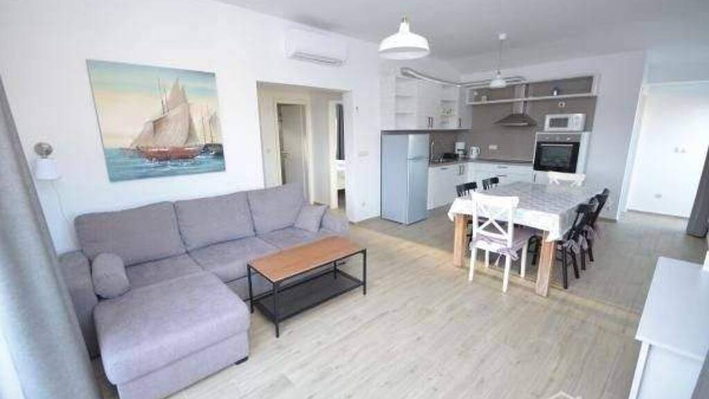 Wohnung zum Kauf 250.000 € 7 Zimmer 87 m² 2. Geschoss Vir