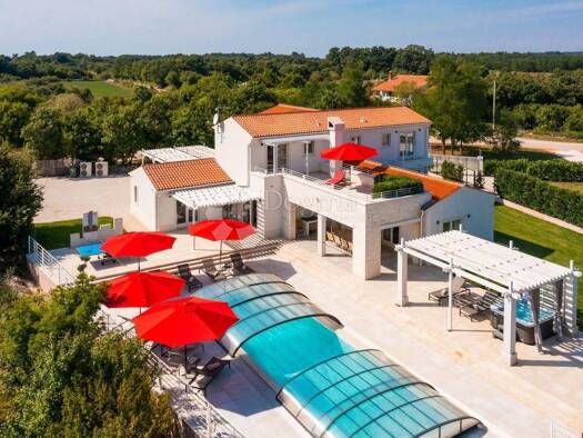 Einfamilienhaus zum Kauf 1.460.000 € 6 Zimmer 275 m² Svetvinčenat Svetvinčenat 52342