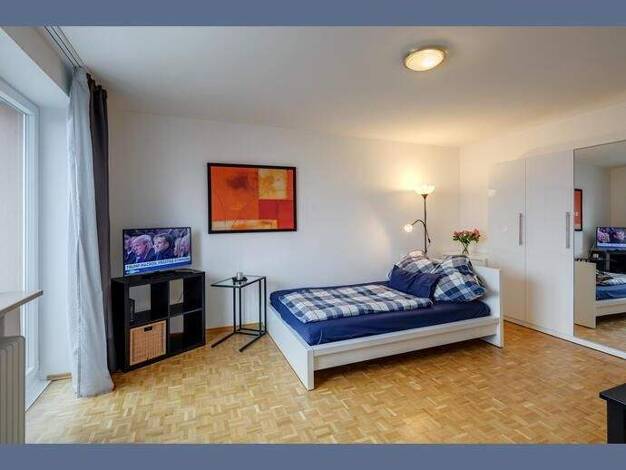 Wohnung zur Miete Wohnen auf Zeit 1.300 € 1 Zimmer 30 m² frei ab 01.12.2025 Trudering-Riem München 81827