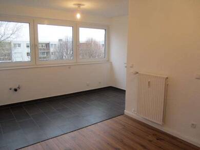 Wohnung zur Miete 625 € 3 Zimmer 74 m² Dachgeschoss, 2. Geschoss frei ab sofort Lehrte - Nordwest Lehrte 31275