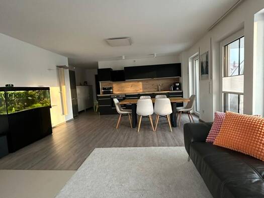 Wohnung zur Miete 1.200 € 3 Zimmer 91 m² Geschoss 1/2 frei ab 01.04.2026 Schwabelweis Regensburg 93055