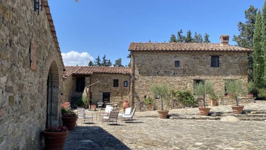 Bauernhaus zum Kauf 1.950.000 € 8 Zimmer 700 m² 10.000 m² Grundstück Castellina in Chianti 53011