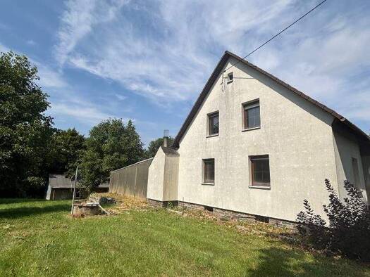 Einfamilienhaus zum Kauf 159.900 € 8 Zimmer 130 m² 2.492 m² Grundstück Südvorstadt Plauen 08527