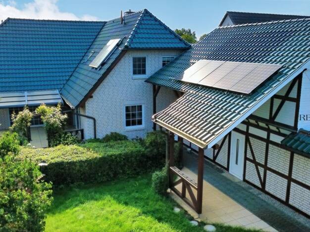 Einfamilienhaus zum Kauf 590.000 € 6 Zimmer 250 m² 3.055 m² Grundstück frei ab sofort Stendal 39576
