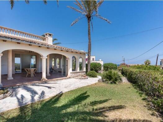 Villa zum Kauf 1.590.000 € 4 Zimmer 280 m² 1.200 m² Grundstück Manacor 07688