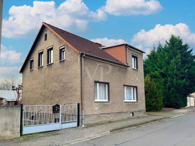 Einfamilienhaus zum Kauf 99.000 € 7 Zimmer 120 m² 350 m² Grundstück Elsterwerda 04910