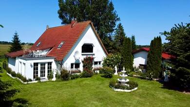 Einfamilienhaus zum Kauf 575.000 € 9 Zimmer 193 m² 3.394 m² Grundstück Unrow Unrow 18569