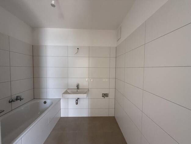 Wohnung zum Kauf provisionsfrei 234.200 € 2 Zimmer 55,2 m² 2. Geschoss frei ab sofort Wiener Neustadt 2700