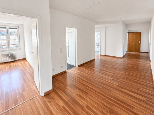 Wohnung zur Miete 2.336 € 6 Zimmer 129,8 m² 4. Geschoss frei ab sofort Maxfeld Nürnberg 90409