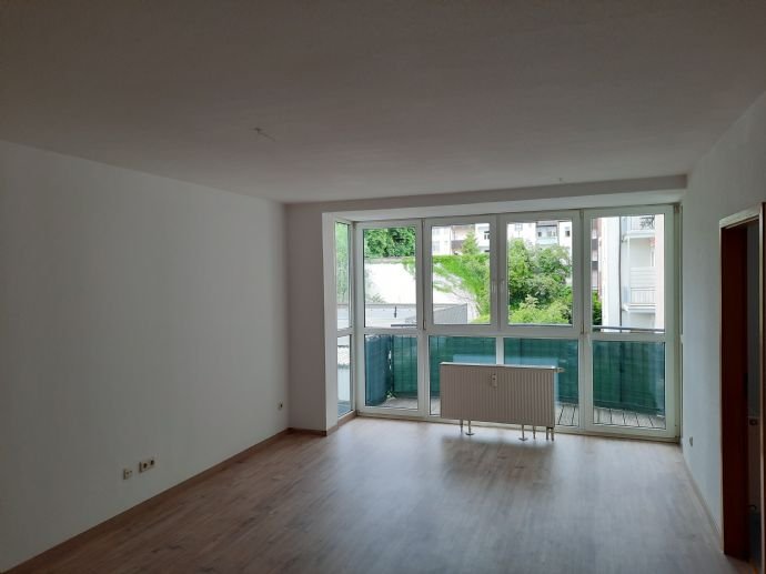 Wohnung zur Miete 376 € 2 Zimmer 67,1 m²<br/>Wohnfläche 2.<br/>Geschoss ab sofort<br/>Verfügbarkeit Heinrich-Schütz-Straße 58 Sonnenberg 213 Chemnitz 09130