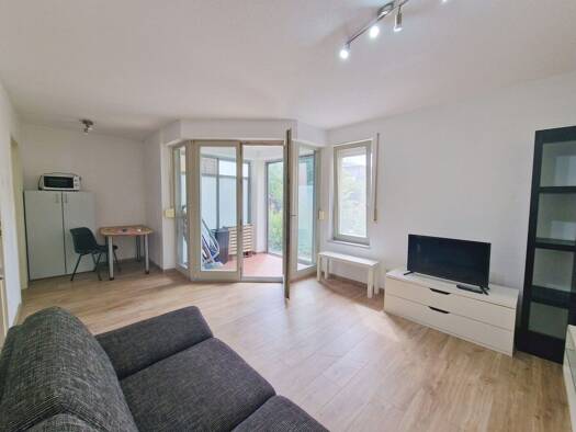 Wohnung zur Miete 500 € 2 Zimmer 41,2 m² EG Deggendorf 94469
