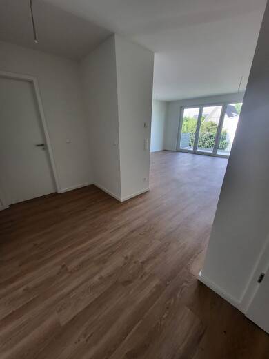 Wohnung zur Miete 1.130 € 2 Zimmer 65,5 m² Geschoss 1/1 frei ab 01.07.2025 Wedel 22880
