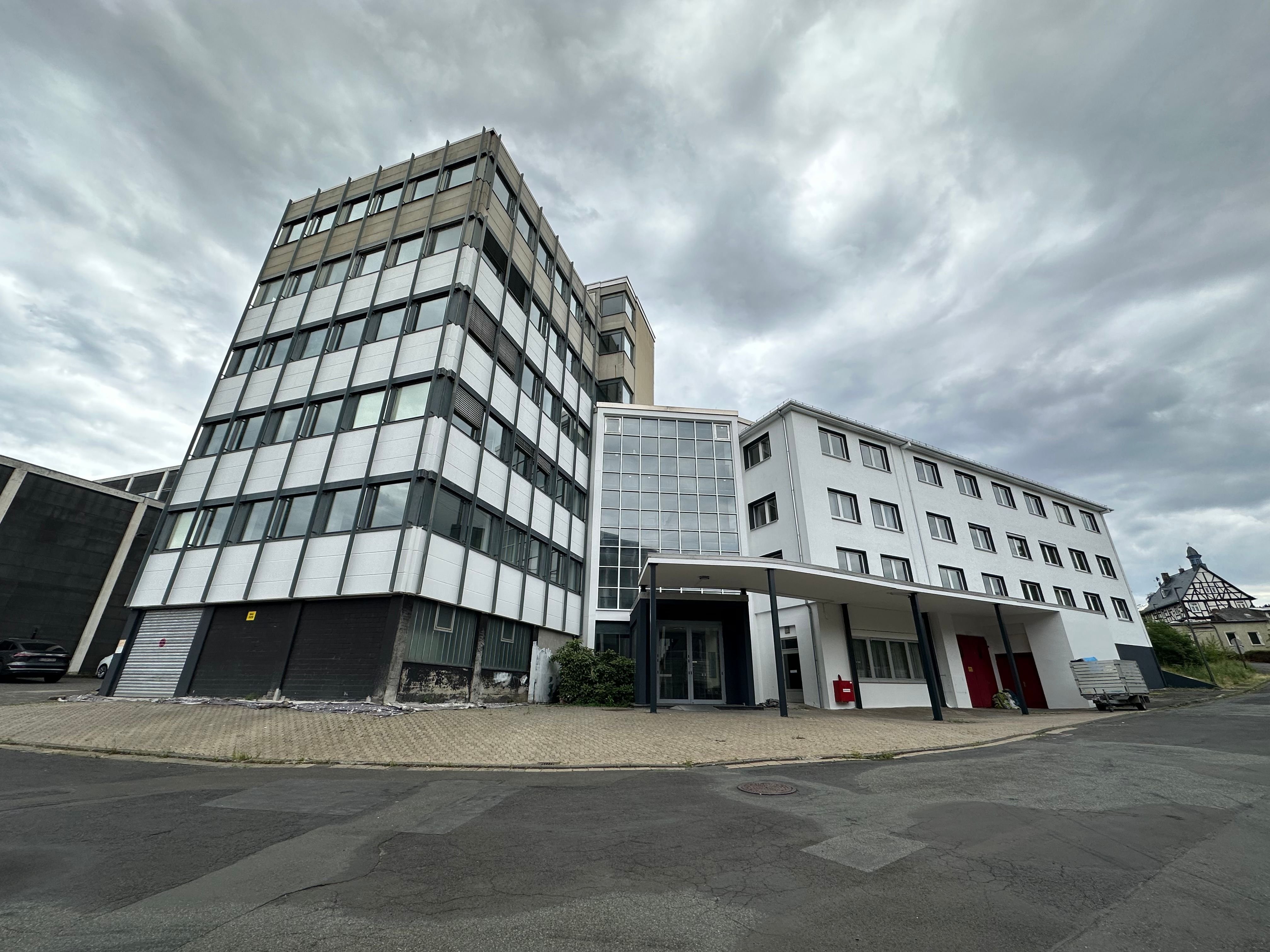 Bürogebäude zur Miete provisionsfrei 13.000 € 44 Zimmer 3.000 m²<br/>Bürofläche von 25 m² bis 3.300 m²<br/>Teilbarkeit Scheidertalstraße Kettenbach Aarbergen 65326