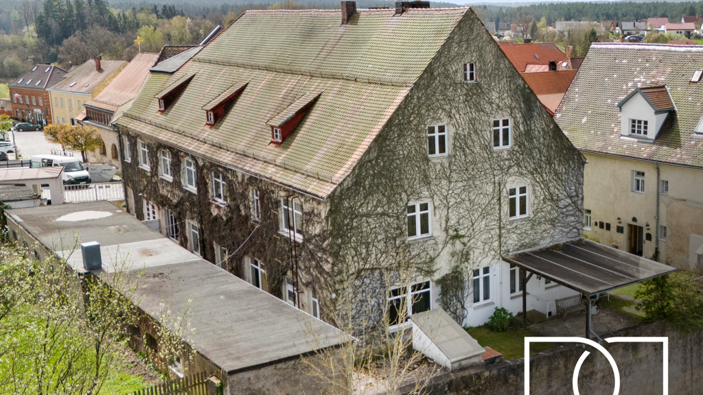 Haus zum Kauf 790.000 € 16 Zimmer 1.981 m² 1.440,3 m² Grundstück Creußen 95473