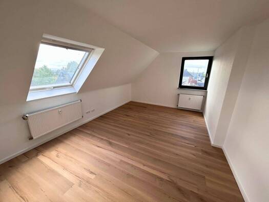 Wohnung zur Miete 960 € 3 Zimmer 106 m² Geschoss -1/4 frei ab 01.11.2026 Schlagbaumer Straße 59 Gräfrath Solingen 42653