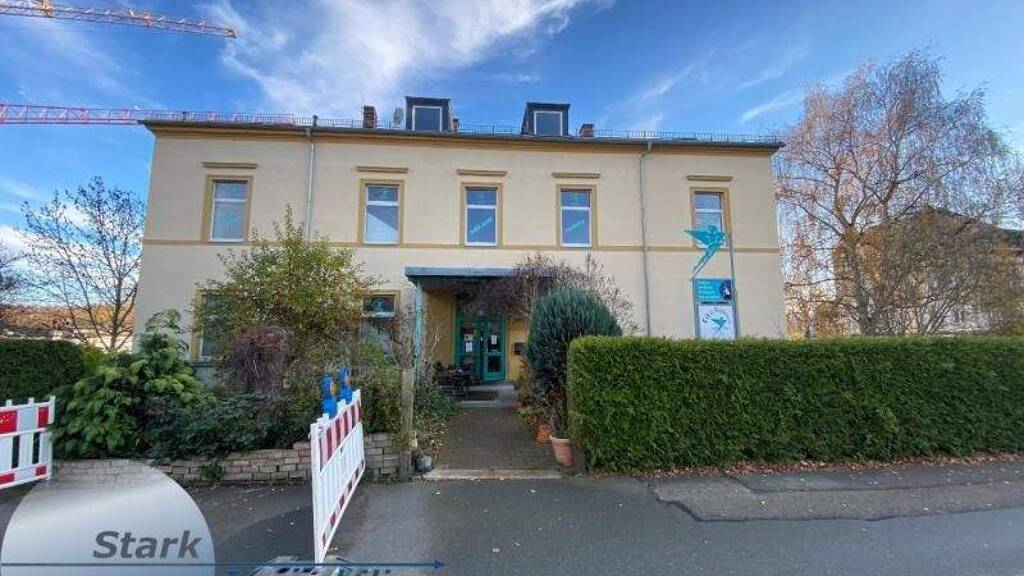 Mehrfamilienhaus zum Kauf 299.000 € 18 Zimmer 560 m² 1.142 m² Grundstück Hammerstr. 54 Hammervorstadt Plauen 08523