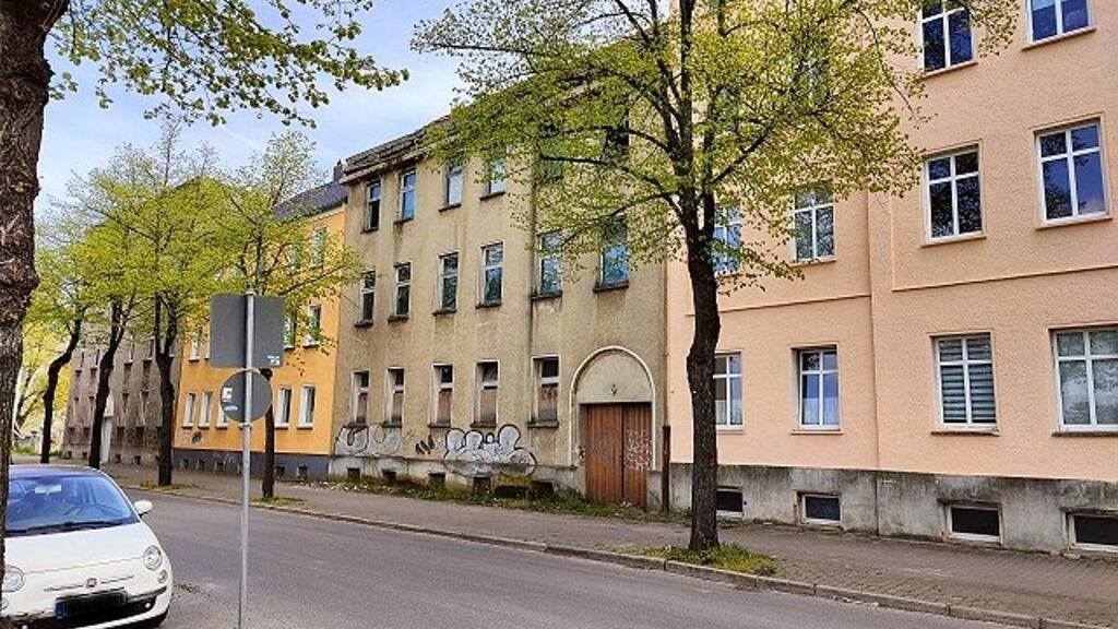 Mehrfamilienhaus zum Kauf 190.000 € 28 Zimmer 640 m² 643 m² Grundstück Rathenow 14712