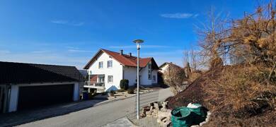 Wohnung zur Miete 490 € 2,5 Zimmer 74 m² Dachgeschoss, 1. Geschoss frei ab sofort Windorf Windorf 94575
