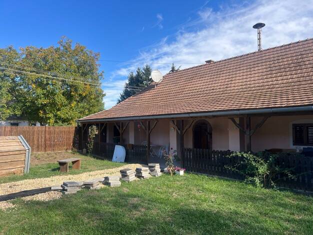 Einfamilienhaus zum Kauf provisionsfrei 89.000 € 3 Zimmer 105 m² 706 m² Grundstück frei ab sofort Hosszúpereszteg 9676