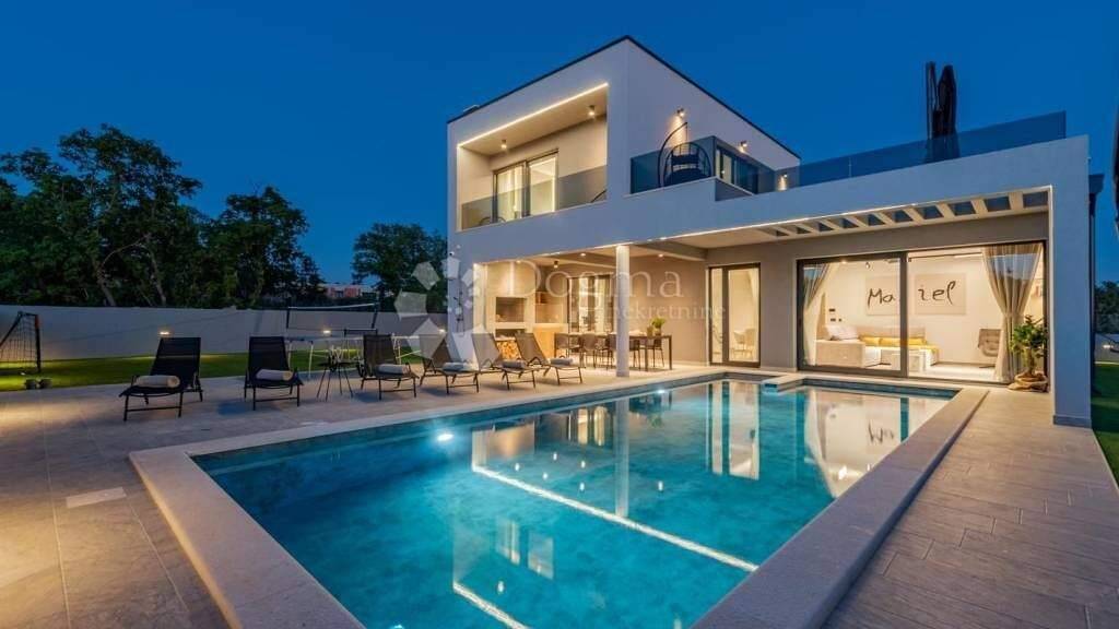 Haus zum Kauf 730.000 € 4 Zimmer 225 m² Policnik