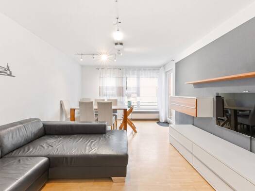 Wohnung zum Kauf 275.000 € 2 Zimmer 77,6 m² 1. Geschoss Hedelfingen Hedelfingen 70329