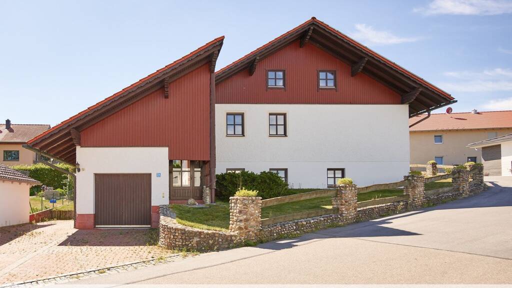 Einfamilienhaus zum Kauf 374.500 € 8 Zimmer 250 m² 734 m² Grundstück Arnstorf 94424