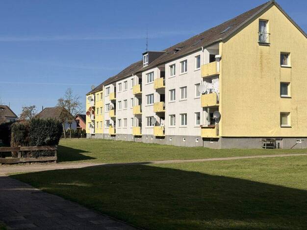 Wohnung zum Kauf 98.000 € 4 Zimmer 83,4 m² 2. Geschoss frei ab sofort Schwanewede 28790