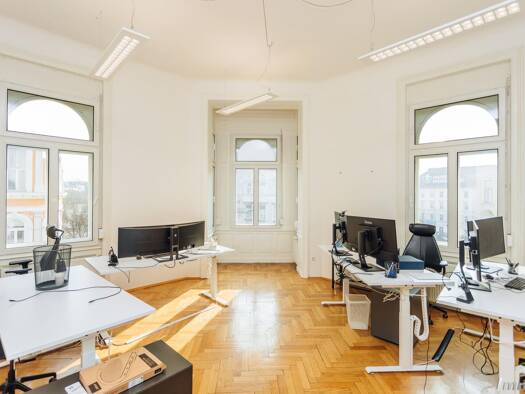 Büro zur Miete 3.142 € 4 Zimmer 307,5 m² Bürofläche Schmiedgasse Innere Stadt Graz 8010