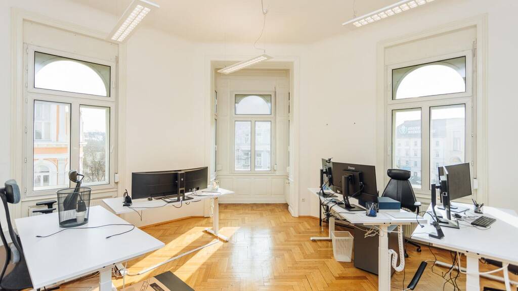 Büro zur Miete 3.142 € 4 Zimmer 307,5 m² Bürofläche Schmiedgasse Innere Stadt Graz 8010