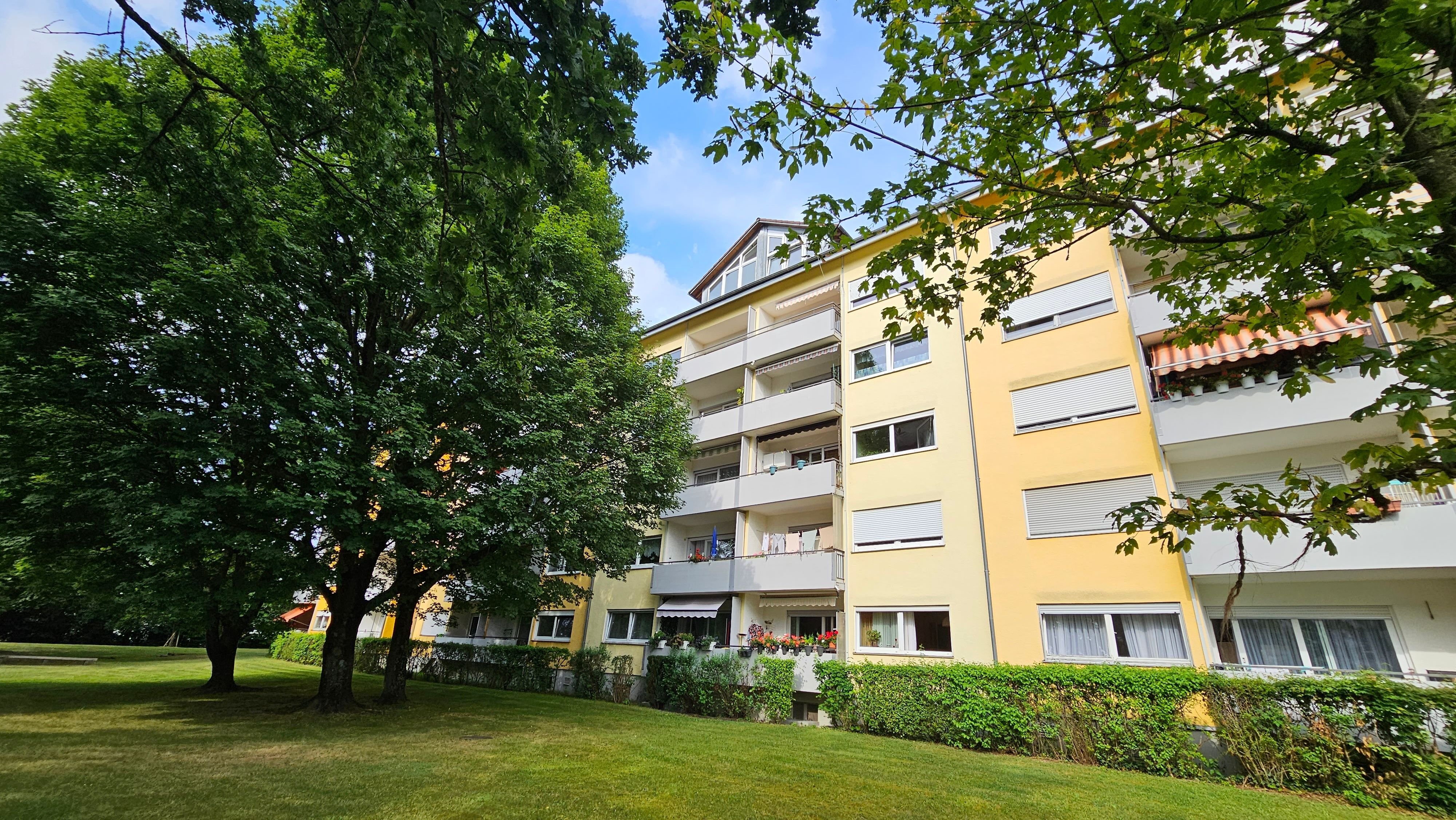 Wohnung zum Kauf provisionsfrei 249.000 € 3 Zimmer 74,7 m²<br/>Wohnfläche 5.<br/>Geschoss ab sofort<br/>Verfügbarkeit Konstanzer Straße 95 Überlingen am Ried 86 Singen (Hohentwiel) 78224