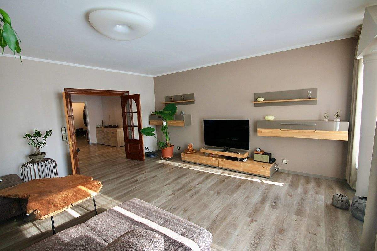 Immobilie in Hanau - Vermietete Erdgeschosswohnung mit Terrasse und Grünanteil - Bild 1