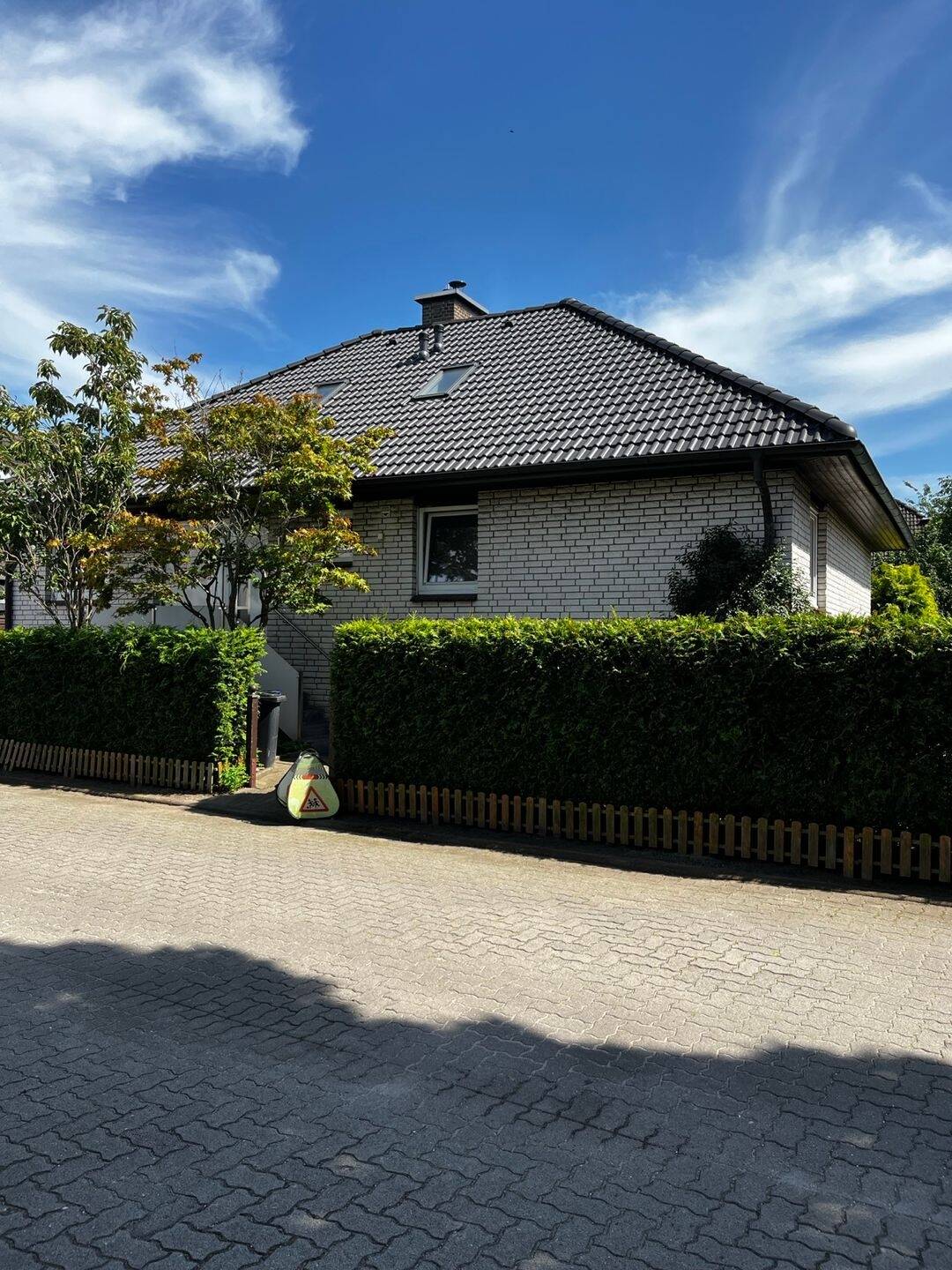 Einziehen und Wohlfühlen ! 6,5 Zimmer Einfamilienhaus mit schönem Grundstück und Garage in Norderstedt Garstedt zu verkaufen!!!