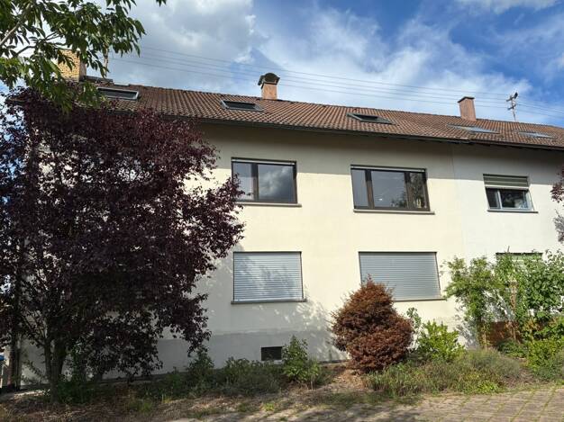 Wohnung zur Miete 890 € 3 Zimmer 70 m² 2. Geschoss frei ab 01.08.2025 Karlsruhe 76131