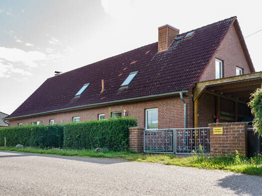 Mehrfamilienhaus zum Kauf 599.000 € 10 Zimmer 280 m² 1.700 m² Grundstück Groß Krankow 23996