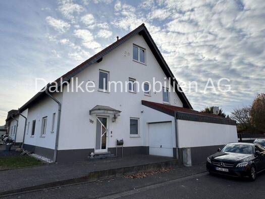 Doppelhaushälfte zum Kauf 330.000 € 4 Zimmer 103,2 m² 256 m² Grundstück Ratheim Hückelhoven / Ratheim 41836