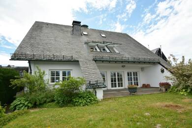Einfamilienhaus zum Kauf 650.000 € 10 Zimmer 220 m² 777 m² Grundstück frei ab sofort Altastenberg Winterberg 59955