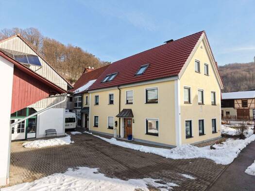 Mehrfamilienhaus zum Kauf 885.000 € 10 Zimmer 253 m² 1.983 m² Grundstück Würgau Scheßlitz 96110
